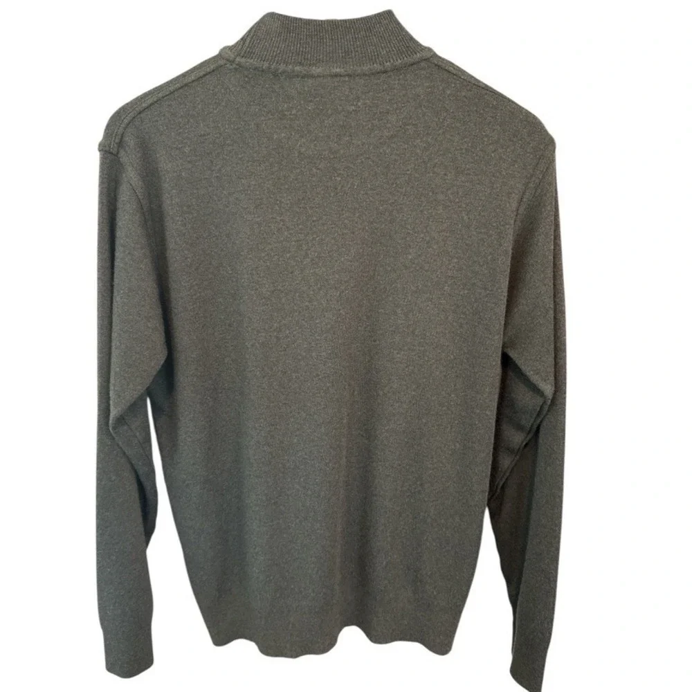 Sunteks mock neck